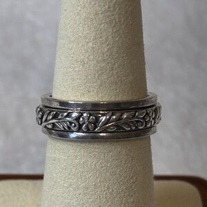 NEW 925 Sterling Silver Spinner Band Ring Floral